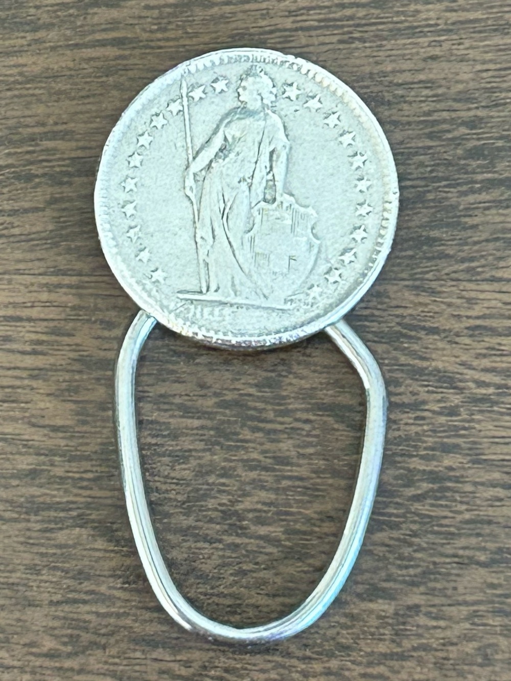 VINTAGE SWITZERLAND HELVETIA SILVER COIN BENNETT PAT PEND C-31 KEYRING KEYCHAIN